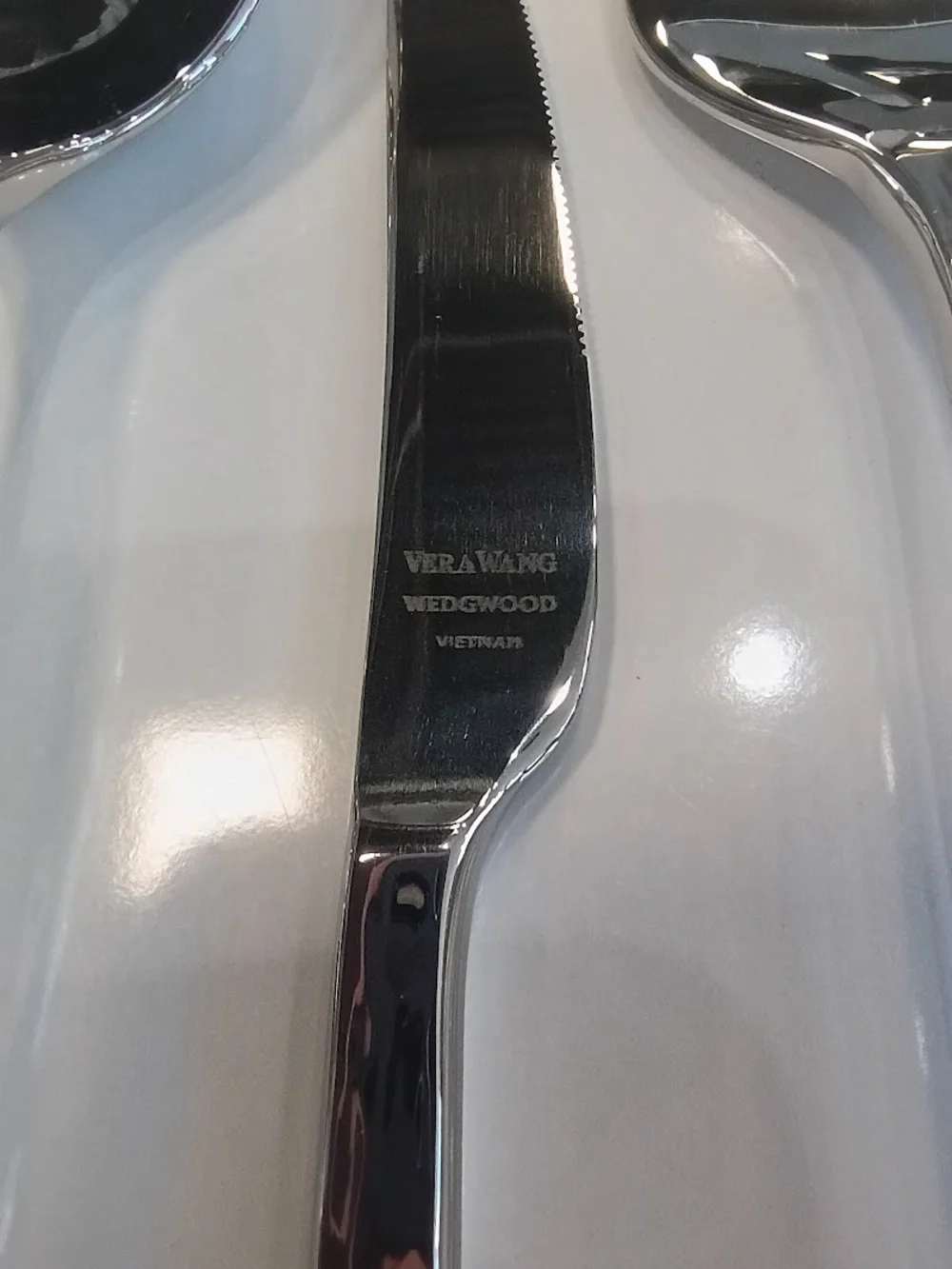 Wedgwood Vera Wang Hammered 4-piece Metal Hostess Set, NEW